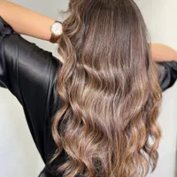 آموزش کاشت ناخن، مژه، کراتین،بافت مو، فشیال و|خدمات آرایشگری و زیبایی|کرج, کمال‌شهر|دیوار