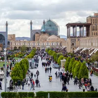 استخدام فروشنده خانم در فروشگاه واقع دربازار بزرگ