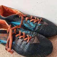 کفش فوتبال مخصوص چمن