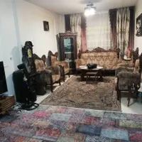 تهران نو، فلکه چایچی، ۸۰ متر ۲ خواب طبقه ۳
