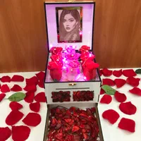 باکس گل مصنوعی کادویی