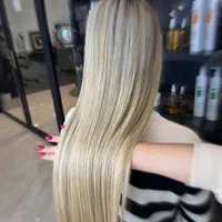 آموزش کاشت ناخن، مژه، کراتین،بافت مو، فشیال و|خدمات آرایشگری و زیبایی|کرج, کمال‌شهر|دیوار