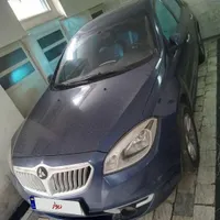 برلیانس H330 اتوماتیک 1500cc، مدل ۱۳۹۵
