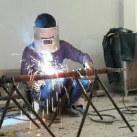 جوشکار برای لوله کشی گاز خانگی