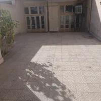 اجاره خانه ویلایی ۱۳۰ متری در رهنان خ شهدا