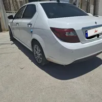 دنا پلاس اتوماتیک، مدل ۱۴۰۱ کازرون