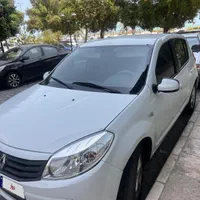 فروش ساندرو رنگ سفید