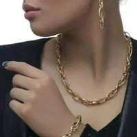 (فروشگاه بدلیجات آمیتیس)سرویس طرح شانل|بدلیجات|تبریز, |دیوار