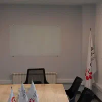 پخش و نصب تخته وایت برد شیشه ای در تهران