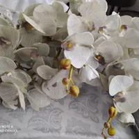 ۸ شاخه گل ارکیده لمسی مصنوعی با گلدان استیل