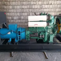 ژنراتور موتور برق موتور آب دیزل ولوو 125 کاوا|ماشین‌آلات صنعتی|لنجان, |دیوار