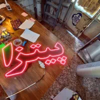 تابلو ال ای دی نئون شکل پیتزا نوشته پیتزا مرغ|فروشگاه و مغازه|مشهد, جوادیه|دیوار