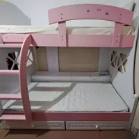 تخت دو طبقه