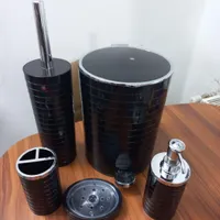 سرویس فرچه و سطل زباله دستشویی