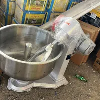 خمیر گیر کن صنعتی خانگی زن آرد نان نانوایی دستگاه|خردکن، آسیاب، غذاساز|رشت, منظریه|دیوار