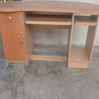 میز کامپیوتر دسته دوم
