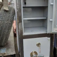 گاوصندوق نمایشگاهی‌‌املاک|دفتر کار|اسلام‌شهر, شهرک مفیدی|دیوار