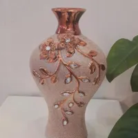 گلدان گل برجسته اکلیلی
