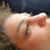 کاشت مژه ،کاشت ناخن،پیرسینگ