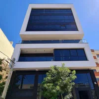 اداری ۱۵۰متری مجتمع پزشکی نما کرتین وال قصردشت
