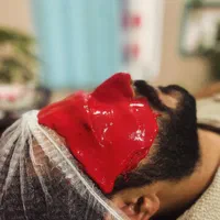 پاکسازی،جوانسازی و روشن کردن صورت برای آقایان