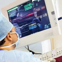 خدمات پرستاری درمنزل تزریقات سرم تراپی سوند آمپول|خدمات آرایشگری و زیبایی|مشهد, امام رضا (ع)|دیوار