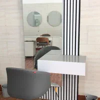 دکور و تجهیزات سالن زیبایی