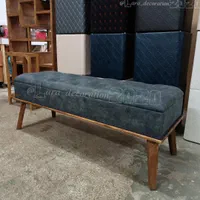 پاف و نیمکت و پاف بیضی|صندلی و نیمکت|تبریز, |دیوار