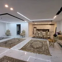 اجاره روزانه باغ لوکس با استخر رو باز|اجارهٔ کوتاه‌مدت ویلا و باغ|شیراز, گویم|دیوار