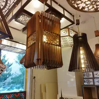 آویز تک شاخه ( لوستر چوبی ) مدل مربعی کد ۲۴