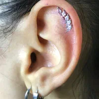 آموزش و خدمات پیرسینگ تخصصی|خدمات آرایشگری و زیبایی|اصفهان, نقش جهان|دیوار