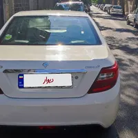 دنا پلاس سفید مدل ۹۸ کم کارکرد|خودرو سواری و وانت|تهران, تهرانپارس غربی|دیوار