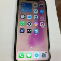 اپل iPhone XR با حافظهٔ ۶۴ گیگابایت