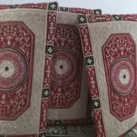 سه عدد پشتی دیواری