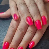 خدمات کاشت ناخن ترمیم ژلیش ولمینت|خدمات آرایشگری و زیبایی|تهران, شهرک نفت|دیوار
