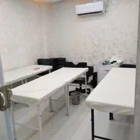 اجاره اتاق اجاره صندلی میز ناخن تخت مژه 1/500|خدمات آرایشگری و زیبایی|اصفهان, شهرک سلامت|دیوار