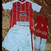 لباس فوتبالی پرسپولیس و بارسلونا