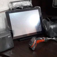 صندوق فروشگاهی به همراه تجهیزات لمسی (تاچ)