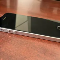 iPhone SE 2016