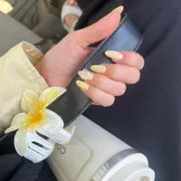 ترمیم ناخن،کاشت ناخن‌،مدل ناخن،خدمات ناخن با تخفیف|خدمات آرایشگری و زیبایی|رشت, منظریه|دیوار