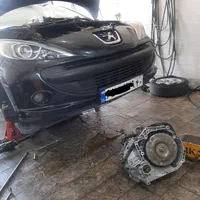 گیربکس اتومات ۲۰۶پژو۲۰۷ ال۹۰ مگان اتوماتیک با روغن|قطعات یدکی و لوازم جانبی|کرج, شهرک جهان‌نما|دیوار
