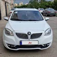 برلیانس H330 اتوماتیک 1500cc، مدل ۱۳۹۴