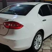 جک J5 اتوماتیک خانگی کم کار