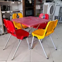میز و صندلی پلاستیکی مدل غزال کد ۶ (کارخانه تهران)