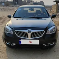 برلیانس H330 اتوماتیک 1500cc، مدل ۱۳۹۵