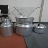 ظروف روحی در حد نو|ظروف پخت‌وپز|پیشوا, |دیوار
