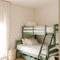 تخت دو طبقه نوجوان