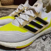 کتونی آدیداس اورجینال مدل ultra boost(اولترا بوست)|کیف، کفش، کمربند|تهران, شهید غیوری (ابن باویه)|دیوار