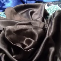 سه عدد روسری|لباس|رشت, جماران|دیوار