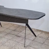 میز اداری مدرن پایه کششی کد ۸۵-۹۵